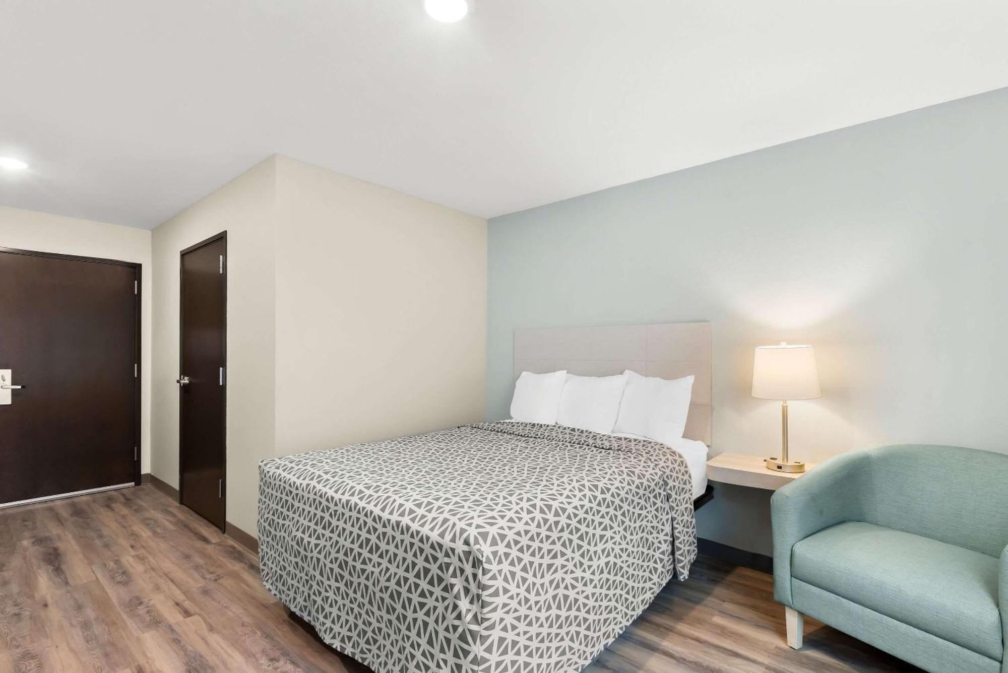 Woodspring Suites Savannah West Chatham Parkway Ngoại thất bức ảnh